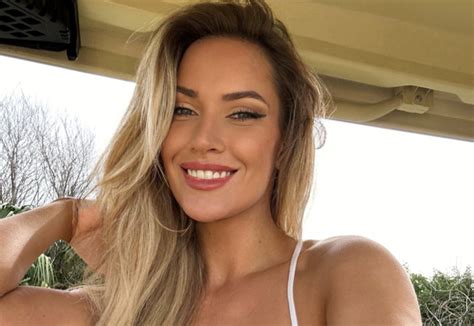 athletic tits|Paige Spiranac bounces a golf ball in her cleavage .